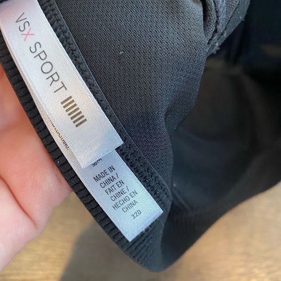 🍁50% Off Sale 🍁 VSX Sports Bra - Picture 5 of 5